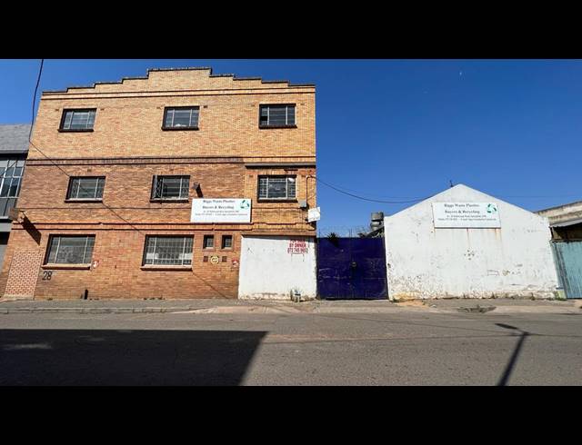 1,335M² WAREHOUSE FOR SALE IN SPRINGFIELD